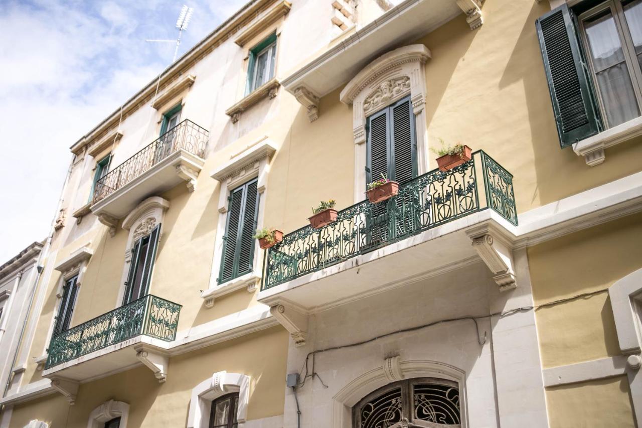4 Balconi Liberty Apartments Lecce Exterior foto